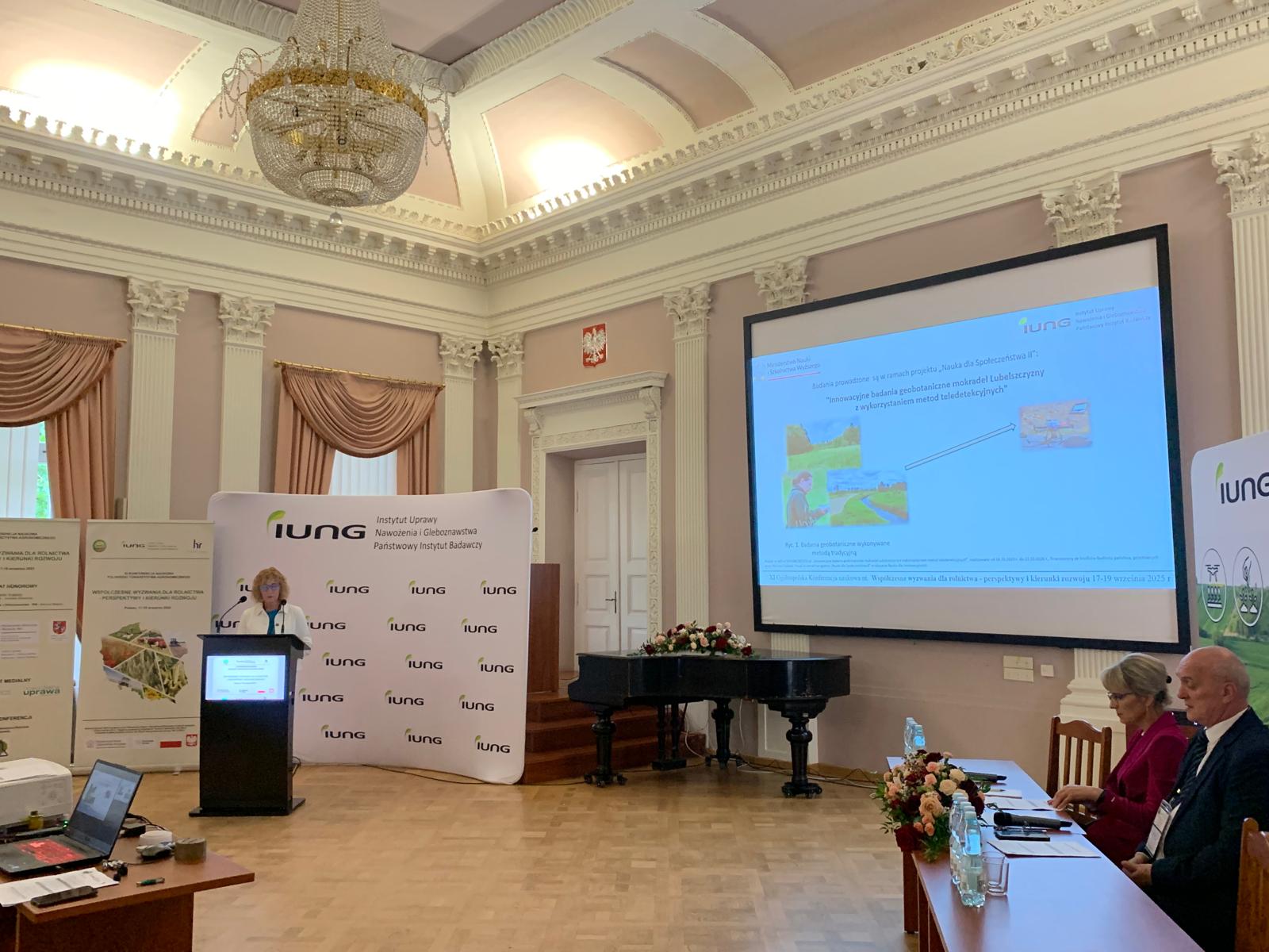 Prezentacja wyników badań na konferencji naukowej "Współczesne wyzwania dla rolnictwa – perspektywy i kierunki rozwoju"